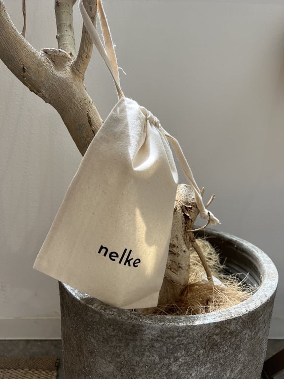 nelke drawstring bag